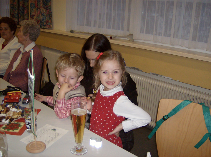 HPIM6162.jpg - erwartungsvolle Kinderaugen